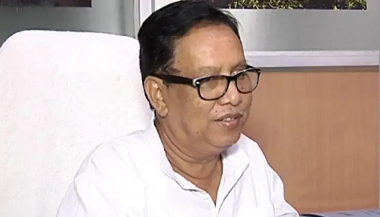  Senior Biju Janata Dal (BJD) leader and former minister Prafulla Kumar Mallik has been suspended from the party with immediate effect for his alleged involvement in anti-party activities.